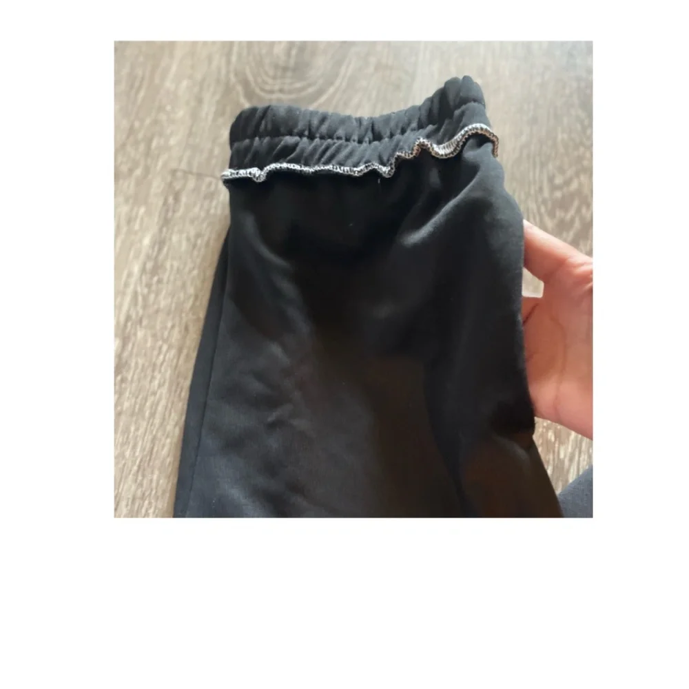 NWOT TWO PIECE BEAUTIFUL CONTRAST SET BY SHEIN! - Picture 4 of 5